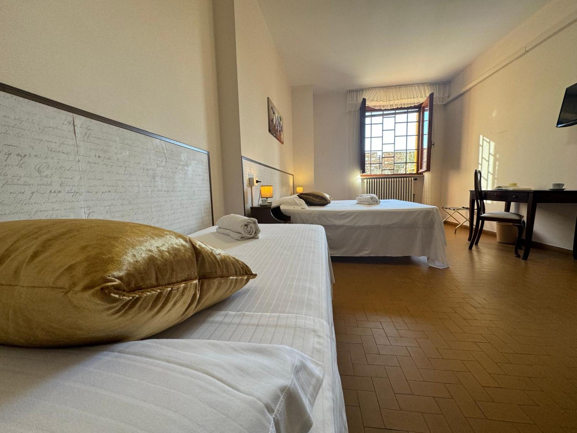 托迪 Monastero Ss. Annunziata酒店 客房 照片 A room at the hotel